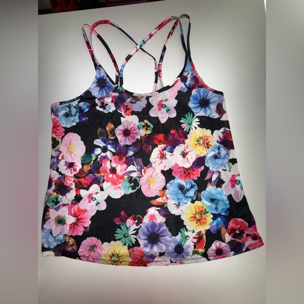 Old navy floral tank top size xlarge